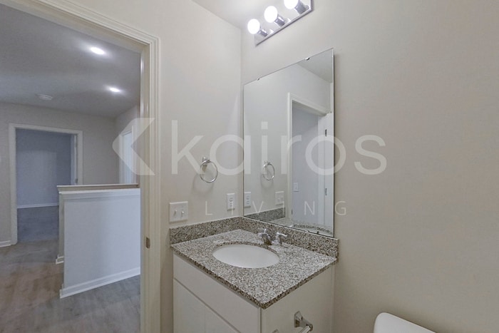 Building Photo - 2513 Island Dr SE