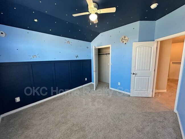 Building Photo - 14008 Babbling Brook Dr