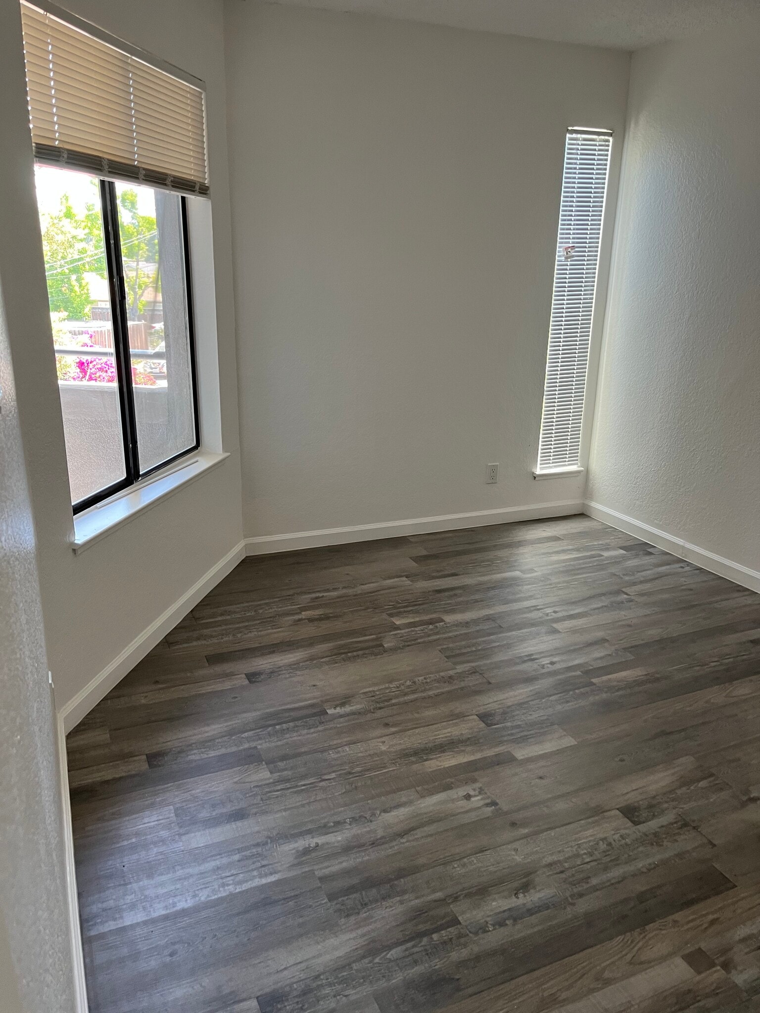 Building Photo - 1032 Pacific Ave