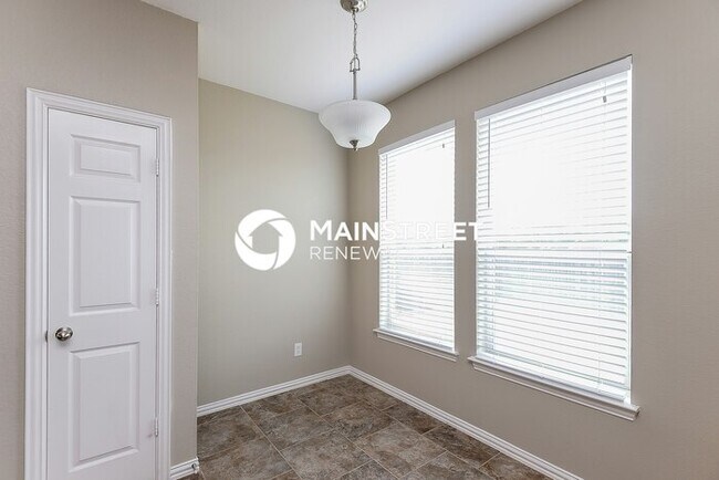Building Photo - 3 Bedroom Pet-Friendly Home in Crowley, TX with Main Street Renewal