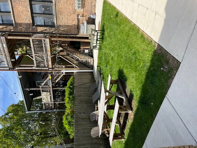 Building Photo - 1839 N Humboldt Blvd