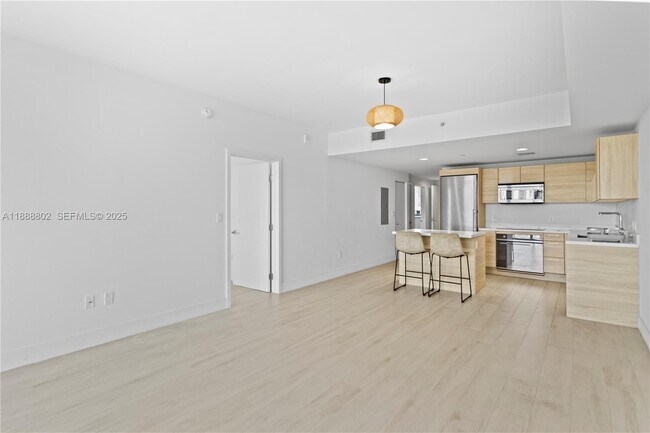 Building Photo - 16385 Biscayne Blvd