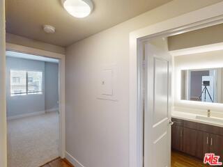 Building Photo - 1041 Glendon Ave