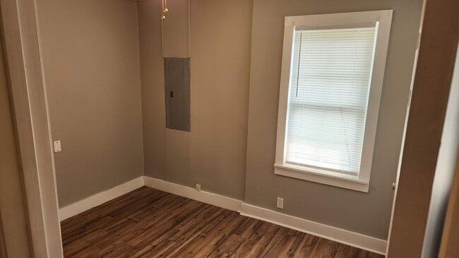 Building Photo - Nice Home on Corner Lot