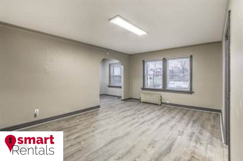 Building Photo - 807 Clara Ave