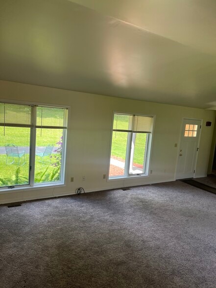 living room to front yard - 777 S Mink Rd