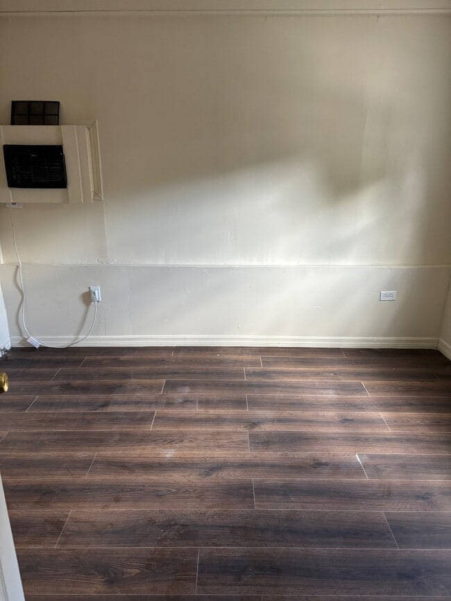 Building Photo - 5731 Mitchell Ct