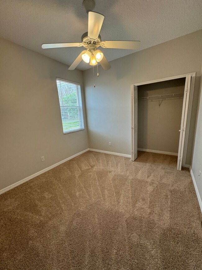 Building Photo - 10360 Sandy Marsh Ln