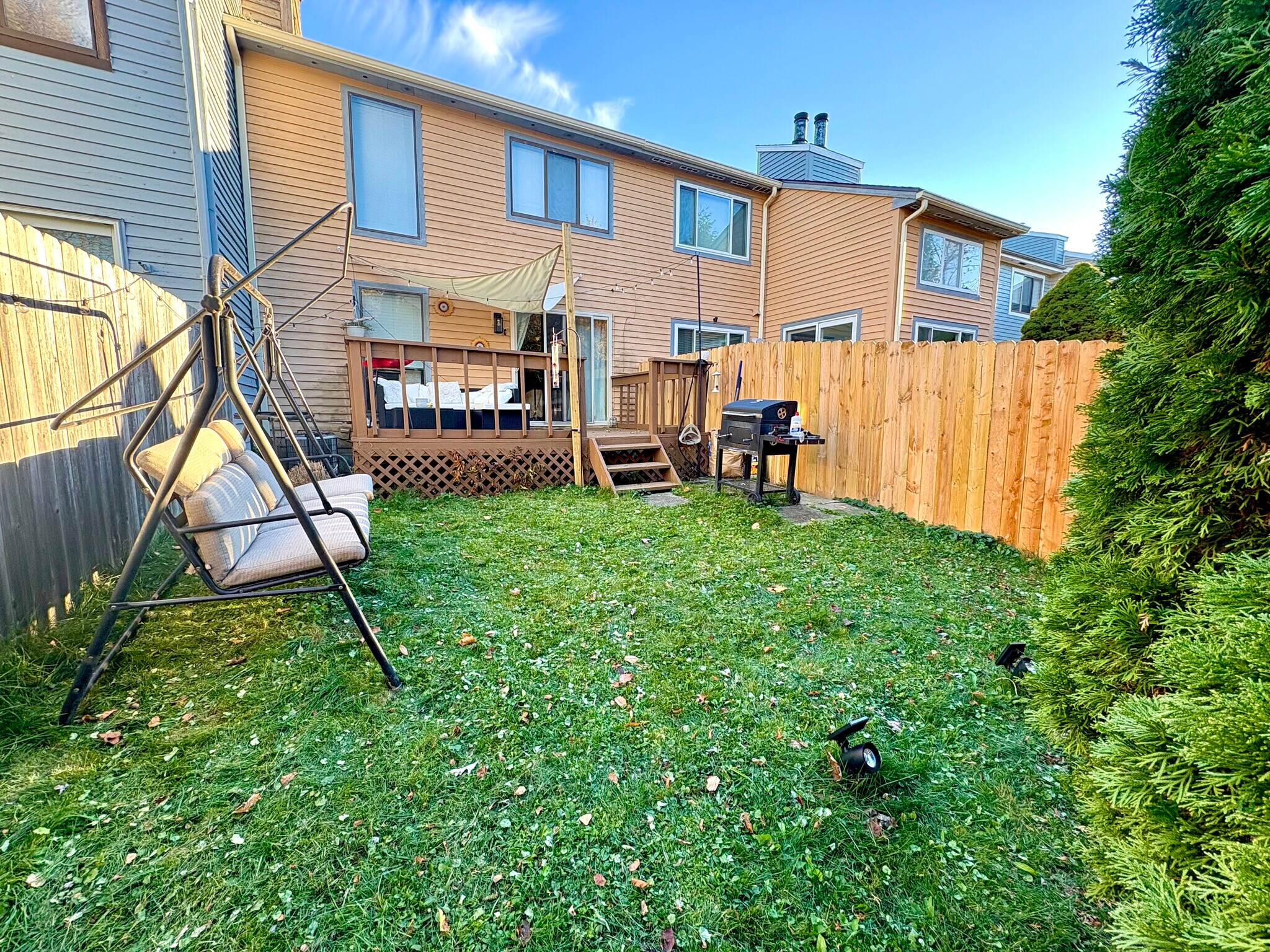 Building Photo - 8254 Beehive Cir