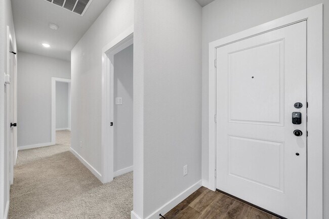 Building Photo - 4045 Clovis St