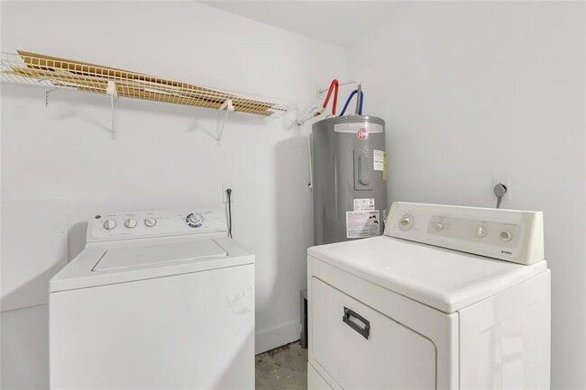 Building Photo - 4534 Towergate Dr