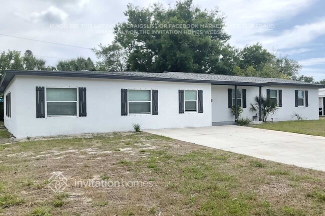 Building Photo - 4000 Marlin Dr SE