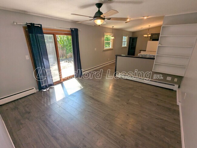 Building Photo - Updated Ranch on Corner Lot in Vermilion