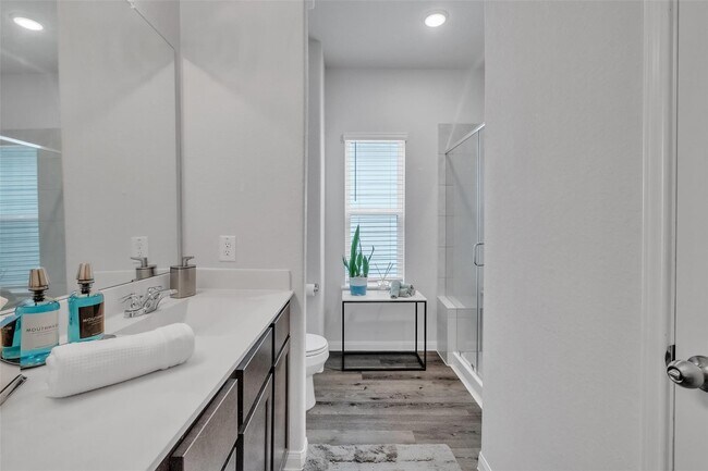 Building Photo - 24902 Landolfi Dr