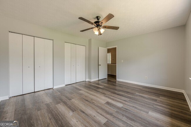 Building Photo - 5458 Winslow Crossing N