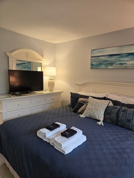 King Room - 1 Tanglewood Dr
