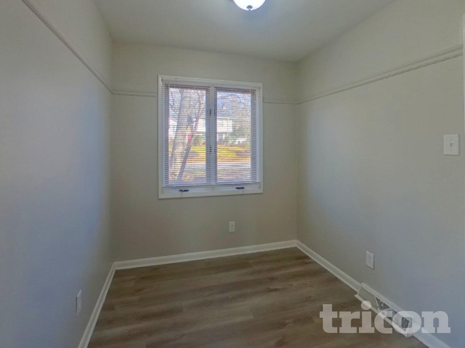 Building Photo - 911 Burtonwood Cir