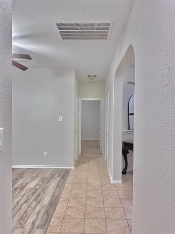 Building Photo - 204 Red Fox Ln