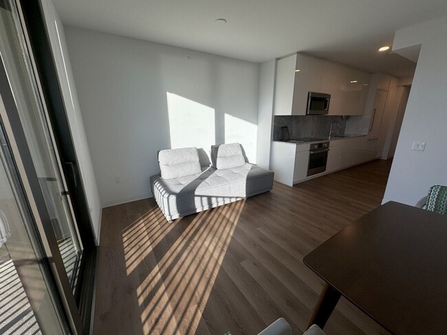 Building Photo - Aalii 2105