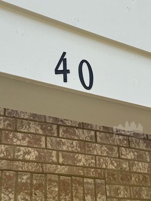 Building Photo - 40 Blue St