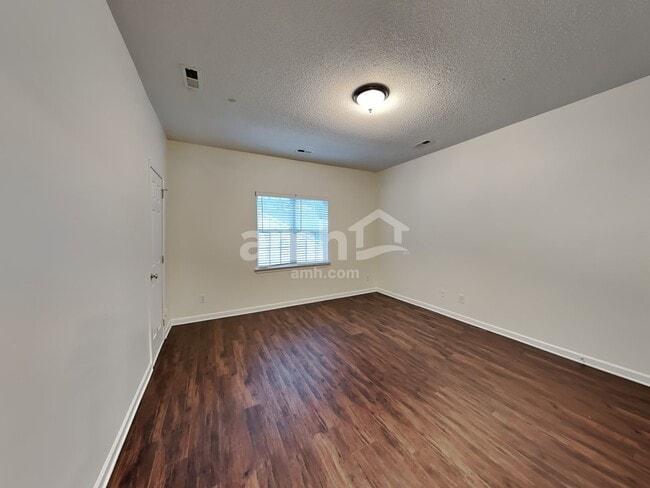 Building Photo - 6817 Reedy Creek Rd