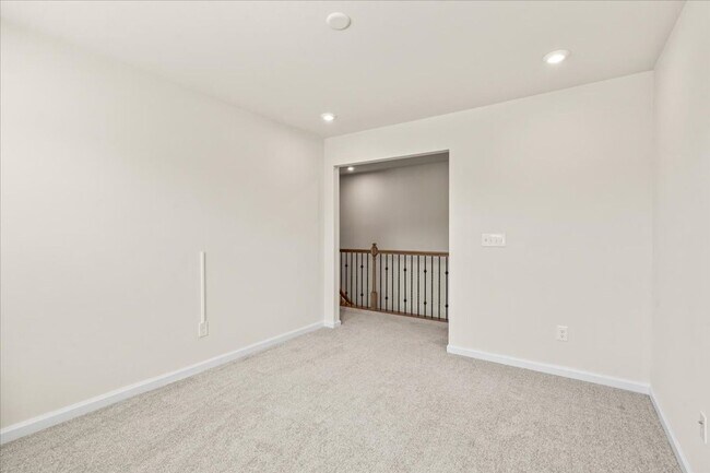 Building Photo - 4529-1 Iron Oak Ln
