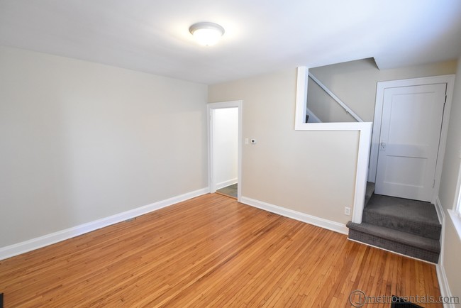 Dining Room - Clintonville Apartments