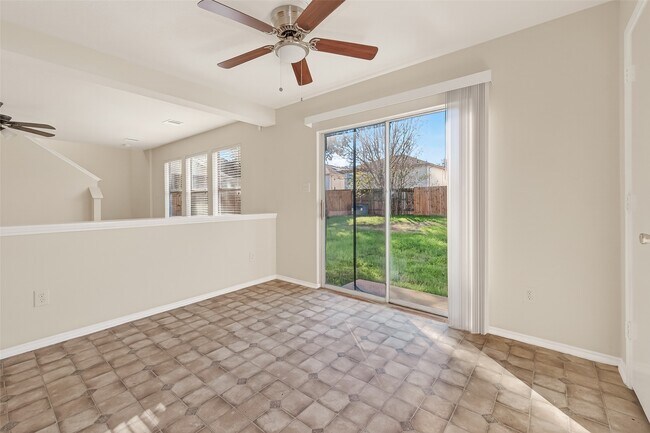 Building Photo - 5719 Clerkenwell Dr