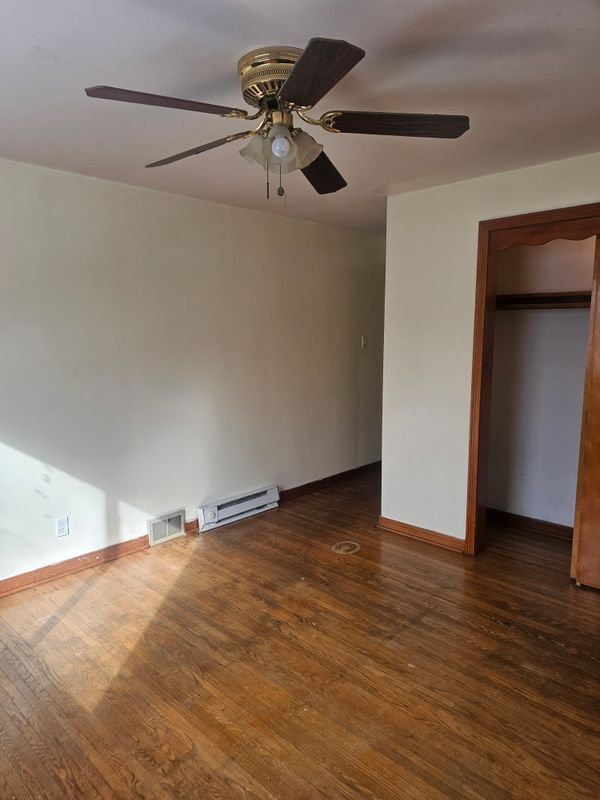 Building Photo - 1624 Ontario Ave