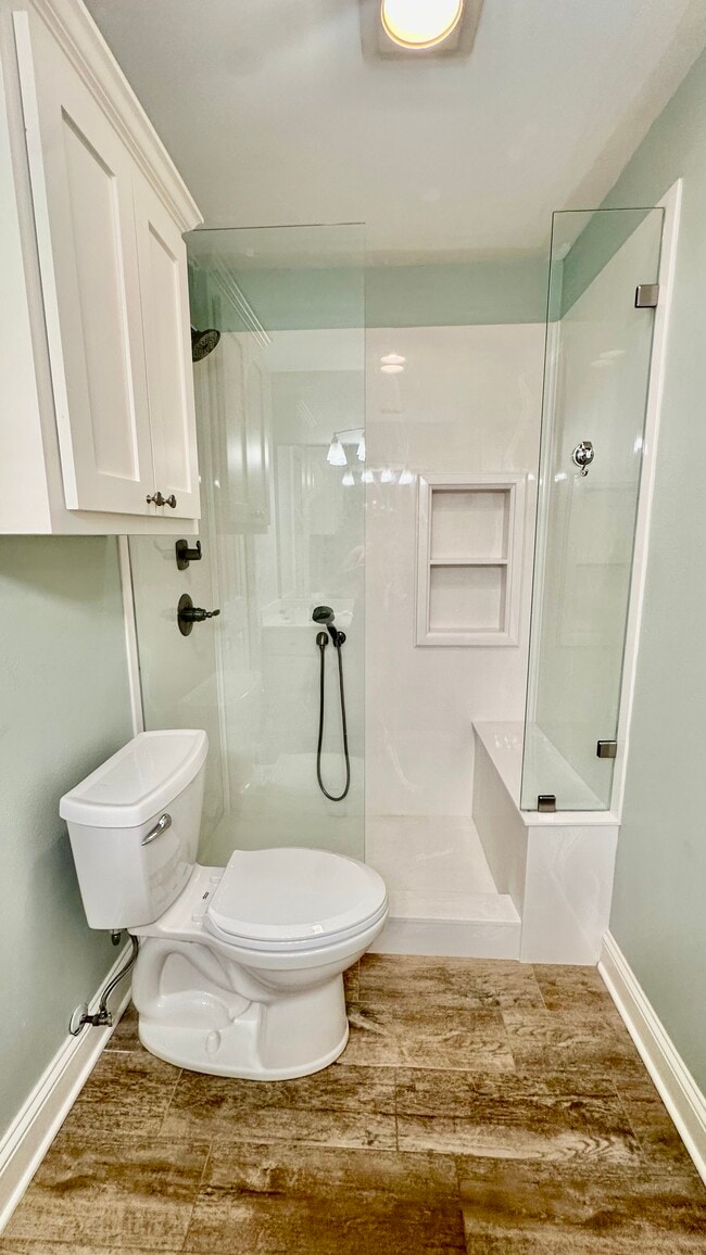 Building Photo - 3308 Oak Knoll Dr