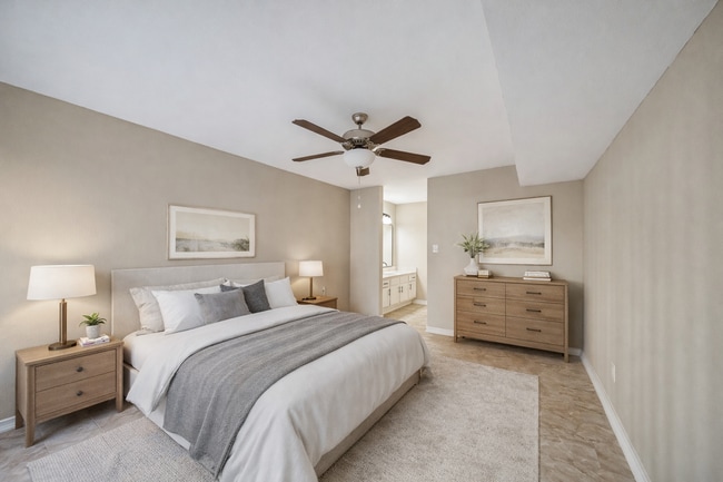 Building Photo - Peacock Hills Home