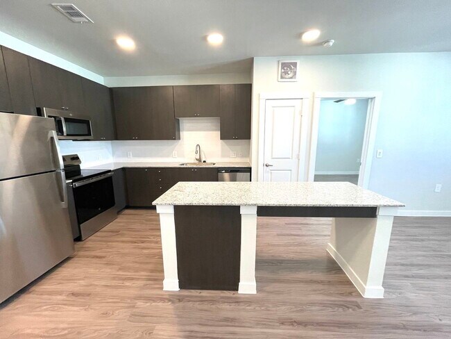 Building Photo - 5901 Co Rd 277