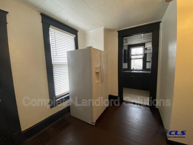 Building Photo - 2400 N 10th St