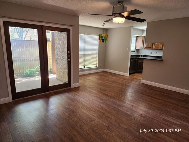 Primary Photo - 1308 Memory Ln