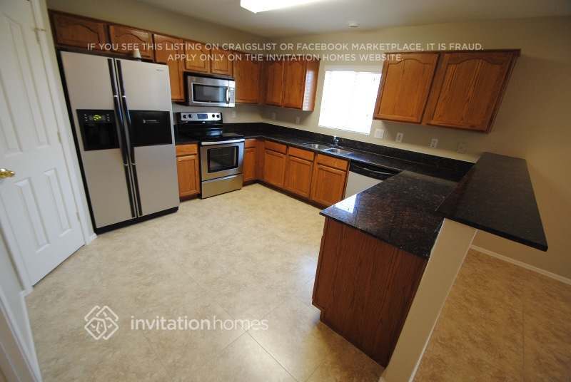 Building Photo - 328 E March St