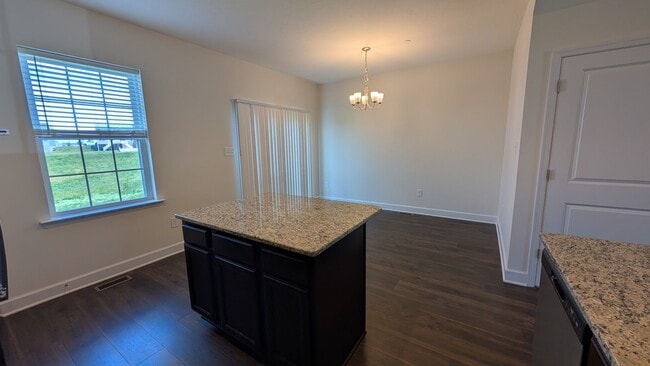 Building Photo - Nearly New 3-Bedroom Townhome in Hanover