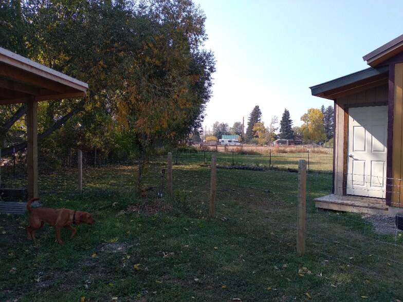 Building Photo - 39 Middle Way