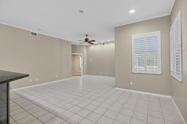 Building Photo - PINE LAKES POOL HOME