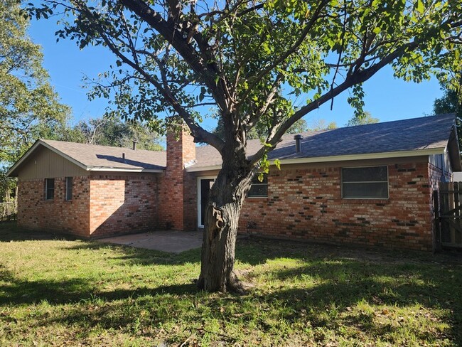 Building Photo - 1175 Dublin Dr