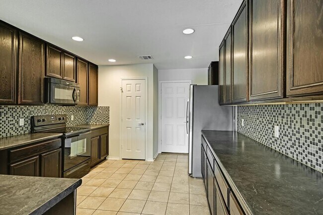 Building Photo - 6516 Alum Rock Cove