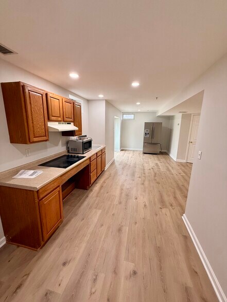 Building Photo - 7001 Saddlebow Ct