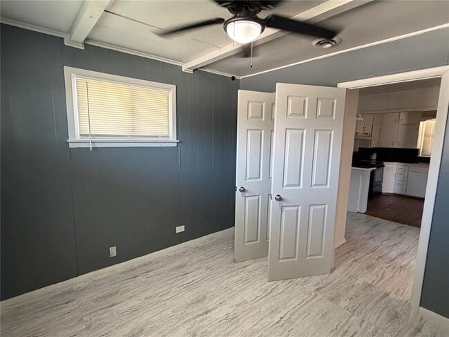 Building Photo - 3929 NW 32nd St