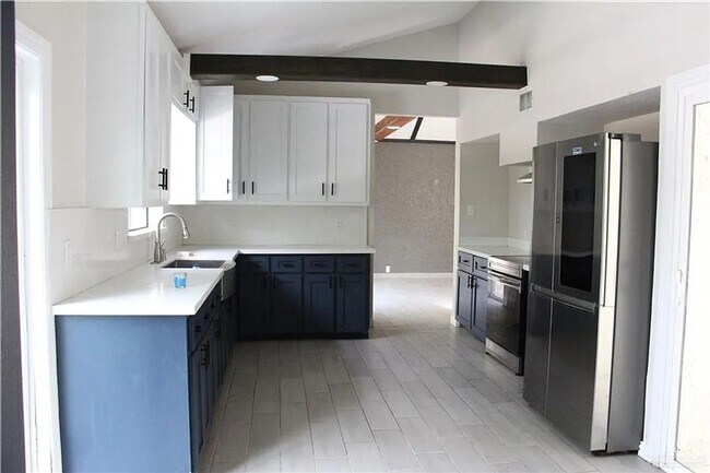 Building Photo - Spacious 3BR House in McAllen