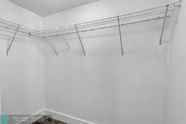 Building Photo - 3361 NW 85th Ave