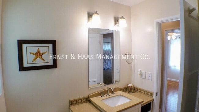 Building Photo - 3138 Shadypark Dr