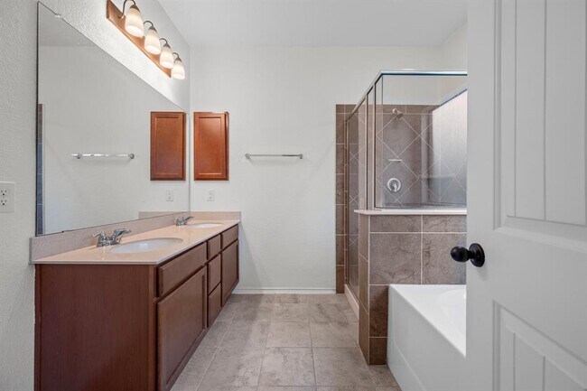 Building Photo - 6257 Mantalcino Dr