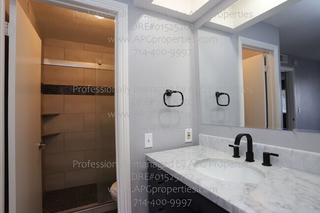 Building Photo - 125 W South St