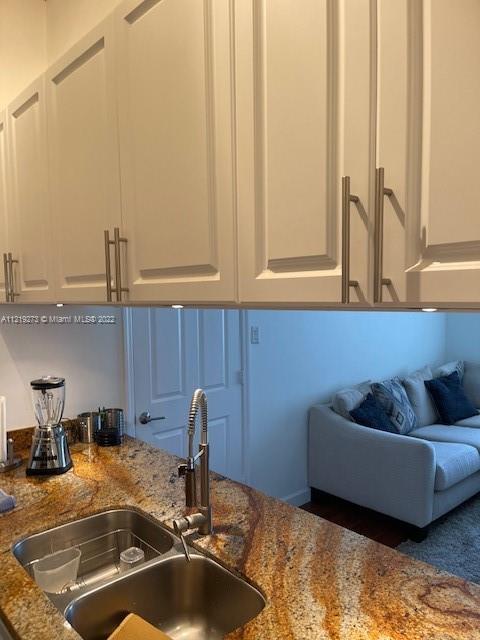 Building Photo - 9480 Boca Cove Cir
