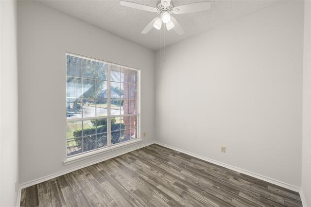 Building Photo - 1417 Warwick Dr