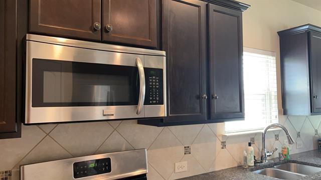 Building Photo - 9933 Coyote Pass Trail